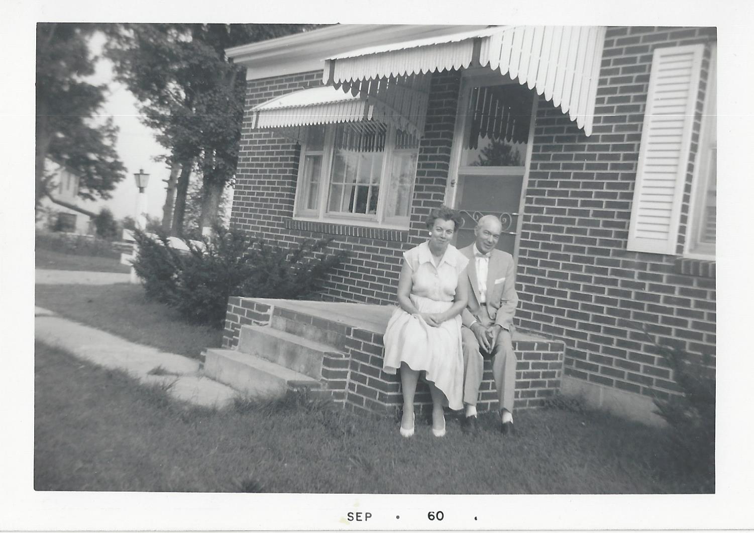 Clare and Juanita at their Staunton home, Sep 1960